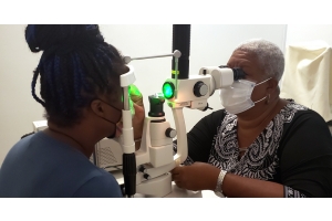 Keeler slit lamp donation to dominica